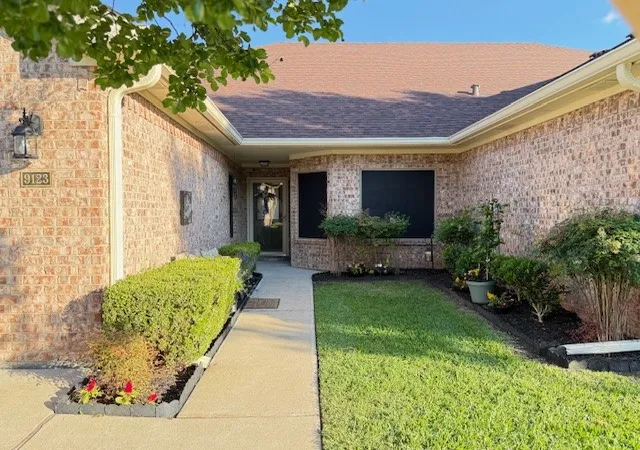 Photo 2 of Single family home for sale at 9123 Darby Ln, Waco, TX 76712 | MLS# 21259397 | Listing updated on 2026-09-10
