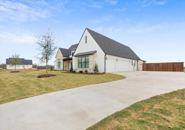Photo 34 of Single family home for sale at 919 Fawn Dr, Mc Gregor, TX 76657 | MLS# 21259489 | Listing updated on 2026-07-30