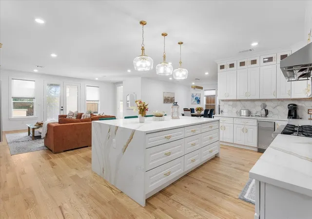 Photo 1 of Single family home for sale at 4726 Hopkins Ave, Dallas, TX 75209 | MLS# 21257883 | Listing updated on 2026-10-04
