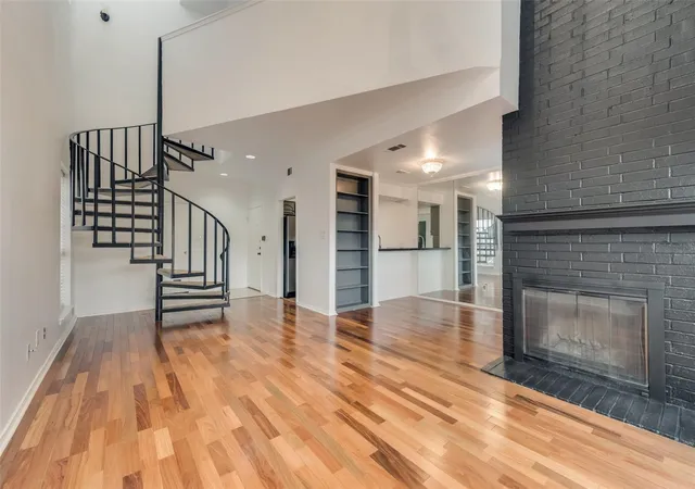 Photo 3 of Condo for sale at 5100 Verde Valley Ln #119, Dallas, TX 75254 | MLS# 21259946 | Listing updated on 2026-10-02