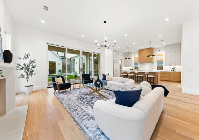 Photo 4 of Single family home for sale at 7327 Casa Loma Ave, Dallas, TX 75214 | MLS# 21260404 | Listing updated on 2026-09-13