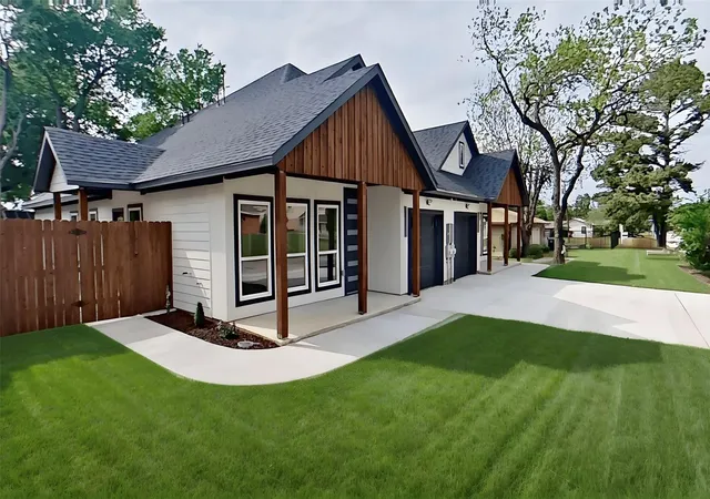 Photo 3 of House for sale at 406 Indiana Street Street, Arlington, TX 76011 | MLS# 21257320 | Listing updated on 2026-08-01