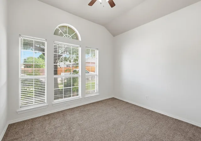 Photo 4 of Single family home for sale at 2809 Bull Shoals Dr, Fort Worth, TX 76131 | MLS# 21260350 | Listing updated on 2026-09-09