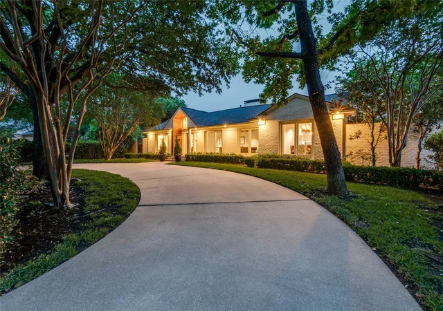 Photo 3 of Single family home for sale at 5210 Edmondson Ave, Dallas, TX 75209 | MLS# 21254745 | Listing updated on 2026-09-13