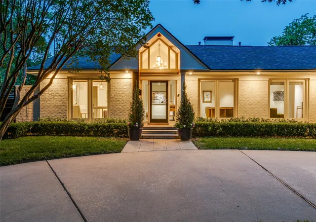 Photo 3 of Single family home for sale at 5210 Edmondson Ave, Dallas, TX 75209 | MLS# 21254745 | Listing updated on 2026-09-13