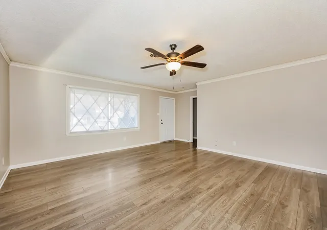Photo 3 of Sale Pending at 5604 Odessa Ave, Fort Worth, TX 76133 | MLS# 21261369 | Listing updated on 2026-09-08
