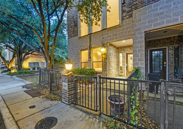 Photo 3 of Townhouse for sale at 1442 Pecos St, Dallas, TX 75204 | MLS# 21252851 | Listing updated on 2026-09-08