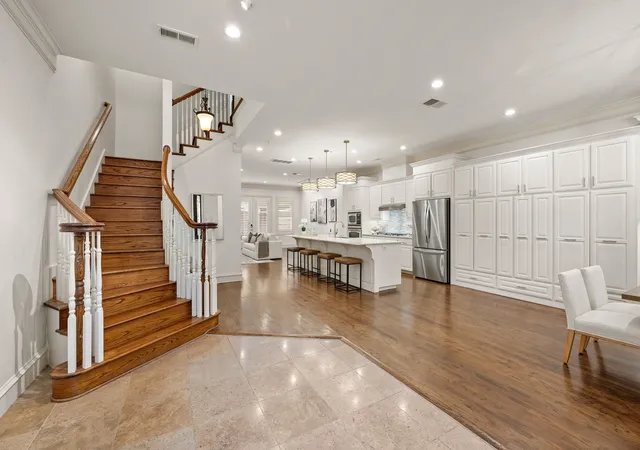 Photo 3 of Sale Pending at 1508 Main St, Southlake, TX 76092 | MLS# 21261503 | Listing updated on 2026-09-15