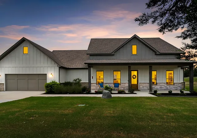 Photo 1 of Single family home for sale at 2020 Redemption Dr, Weatherford, TX 76088 | MLS# 21261797 | Listing updated on 2026-09-12