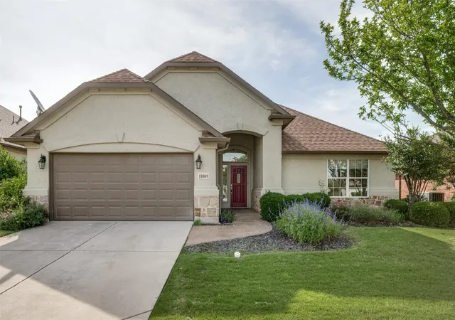 Photo 1 of Single family home for sale at 11009 Southerland Dr, Denton, TX 76207 | MLS# 21261752 | Listing updated on 2026-09-11