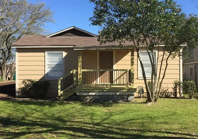 Photo 1 of Single family home for sale at 163 Hood St, Cedar Hill, TX 75104 | MLS# 21262052 | Listing updated on 2026-09-09