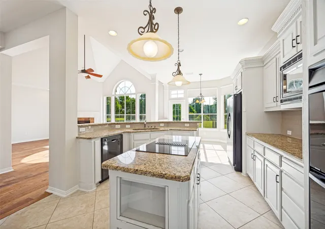 Photo 4 of Single family home for sale at 4504 Springhill Estates Dr, Allen, TX | MLS# 21201959 | Listing updated on 2026-09-21
