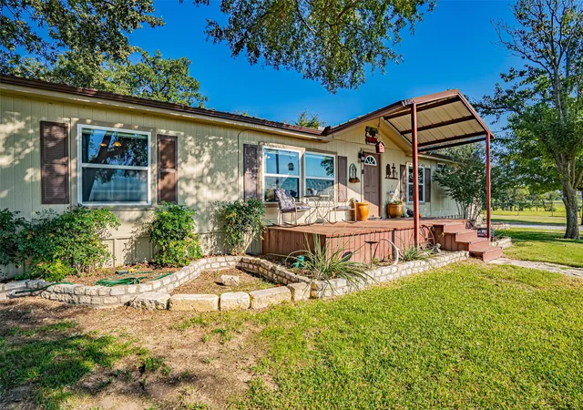 Photo 3 of Manufactured home for sale at 1673 County Road 407, Stephenville, TX 76401 | MLS# 21260560 | Listing updated on 2026-09-12
