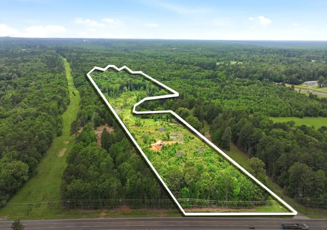 Photo 1 of Sale Pending at 4249 Sh 42, Kilgore, TX 75662 | MLS# 21261710 | Listing updated on 2026-07-29