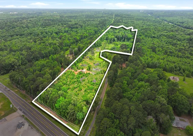 Photo 3 of Sale Pending at 4249 Sh 42, Kilgore, TX 75662 | MLS# 21261710 | Listing updated on 2026-07-29
