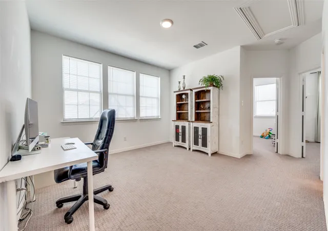 Photo 4 of Townhouse for sale at 4567 Cypress Thorn Dr, Arlington, TX 76005 | MLS# 21262905 | Listing updated on 2026-10-04