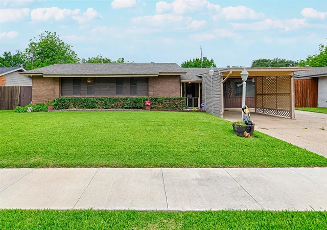 Photo 1 of Sale Pending at 3705 Cranston Ct E, Irving, TX 75062 | MLS# 21261637 | Listing updated on 2026-09-14