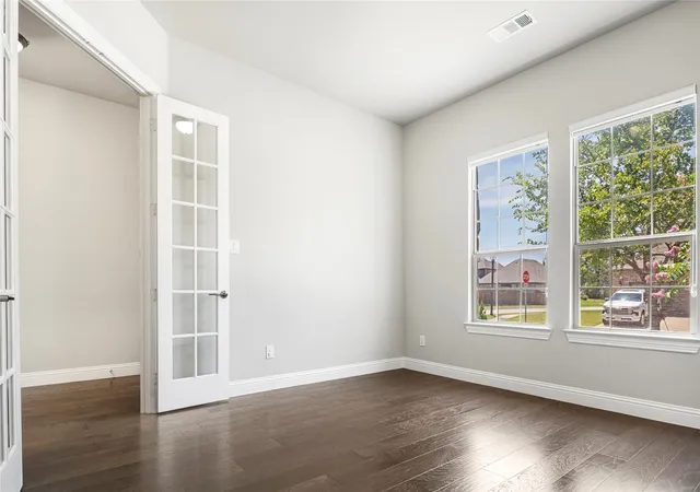 Photo 3 of Sale Pending at 4100 Angelina Dr, Mc Kinney, TX 75071 | MLS# 21262945 | Listing updated on 2026-09-08