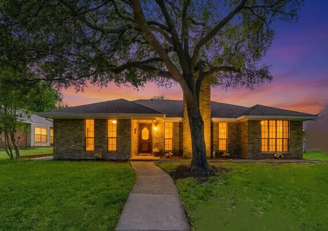 Photo 2 of Sale Pending at 4100 Emerson Dr, Plano, TX 75093 | MLS# 21263180 | Listing updated on 2026-09-14