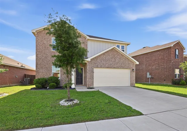 Photo 2 of Sale Pending at 440 Canoe Wy, Crowley, TX 76036 | MLS# 21255693 | Listing updated on 2026-09-14