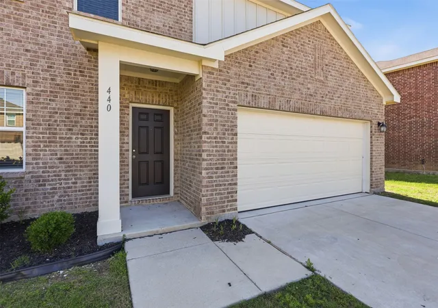 Photo 4 of Sale Pending at 440 Canoe Wy, Crowley, TX 76036 | MLS# 21255693 | Listing updated on 2026-09-14