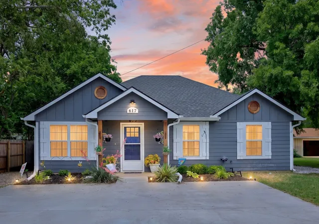 Photo 1 of Single family home for sale at 617 N Jordan St, Whitesboro, TX 76273 | MLS# 21263634 | Listing updated on 2026-09-12
