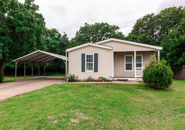Photo 1 of Manufactured home for sale at 133 Tres Lagos Blvd, Gun Barrel City, TX 75156 | MLS# 21245368 | Listing updated on 2026-09-08