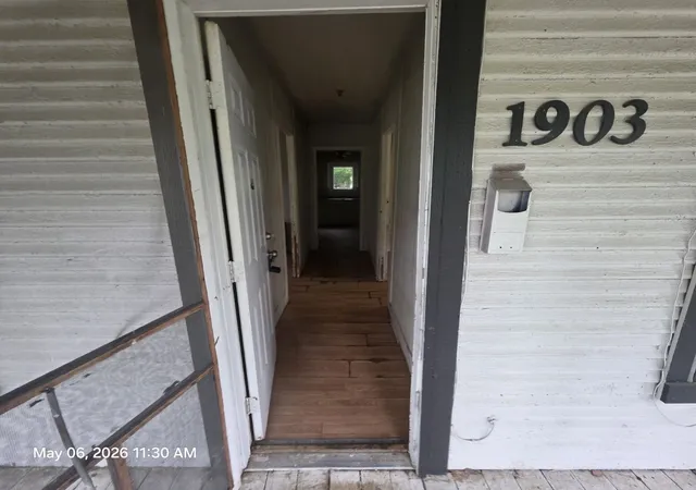 Photo 4 of Single family home for sale at 1903 N Main St, Bonham, TX 75418 | MLS# 21263023 | Listing updated on 2026-09-15