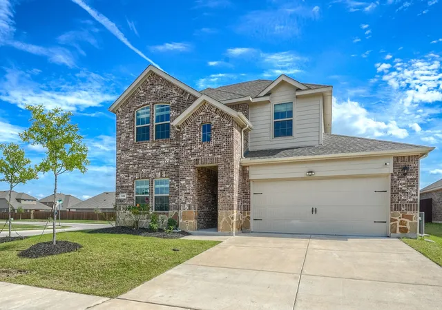 Photo 2 of Single family home for sale at 901 Emerald Gate Dr, Princeton, TX 75407 | MLS# 21262449 | Listing updated on 2026-09-12