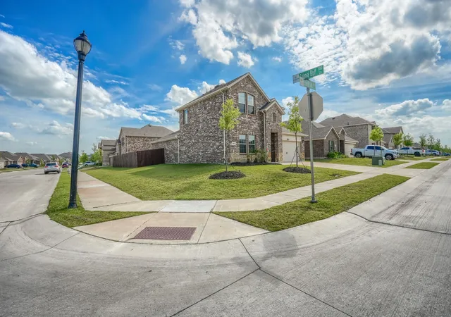 Photo 3 of Single family home for sale at 901 Emerald Gate Dr, Princeton, TX 75407 | MLS# 21262449 | Listing updated on 2026-09-12