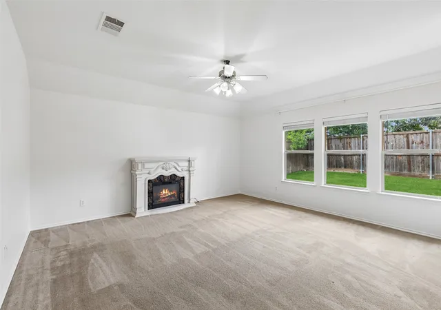 Photo 4 of Single family home for sale at 9712 Starfire Dr, Mc Kinney, TX 75072 | MLS# 21263965 | Listing updated on 2026-09-11