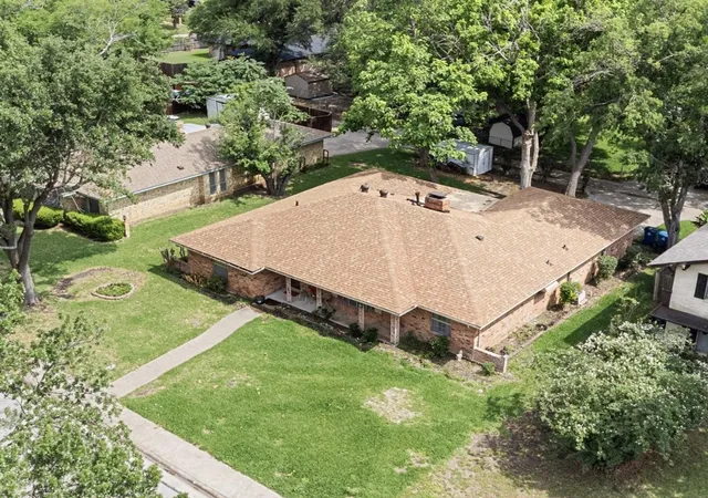 Photo 1 of Single family home for sale at 1209 Hanna Cir, De Soto, TX 75115 | MLS# 21264176 | Listing updated on 2026-09-15