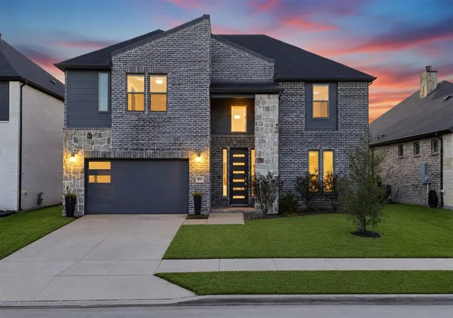 Photo 1 of Single family home for sale at 449 Beechwood Dr, Lavon, TX 75166 | MLS# 21264198 | Listing updated on 2026-10-01