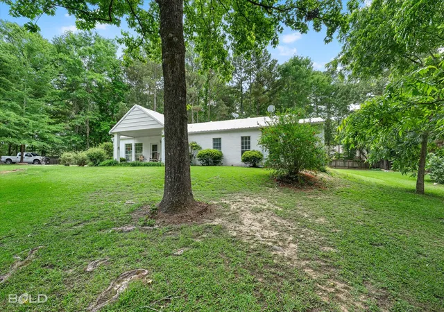 Photo 3 of Sale Pending at 120 Gray Cir, Benton, LA 71006 | MLS# 21264258 | Listing updated on 2026-09-14
