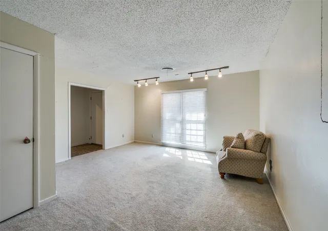 Photo 3 of Single family home for sale at 5613 Westcreek Dr, Fort Worth, TX 76133 | MLS# 21261590 | Listing updated on 2026-09-10