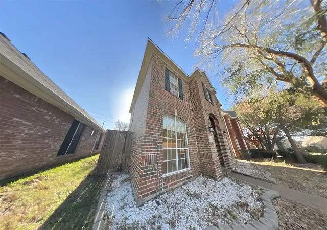 Photo 3 of Single family home for sale at 17911 Meadowchase Wy, Dallas, TX 75287 | MLS# 21264295 | Listing updated on 2026-09-12