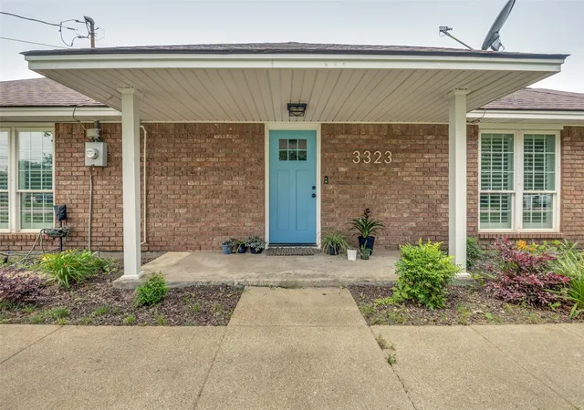 Photo 3 of Single family home for sale at 3323 Dasher St, Lancaster, TX 75146 | MLS# 21263988 | Listing updated on 2026-09-14