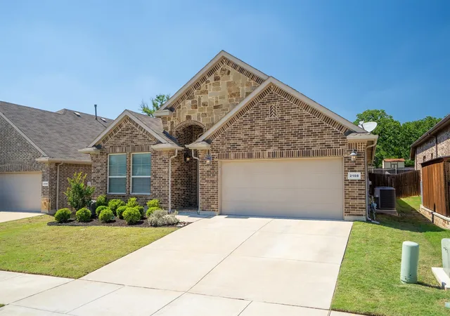 Photo 3 of Single family home for sale at 2108 Moonsail Ln, Denton, TX 76210 | MLS# 21264233 | Listing updated on 2026-09-12