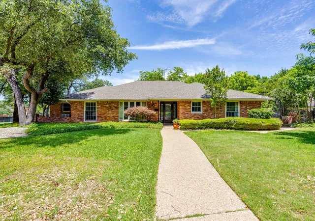 Photo 1 of Single family home for sale at 6348 Juneau Rd, Fort Worth, TX 76116 | MLS# 21262582 | Listing updated on 2026-09-12