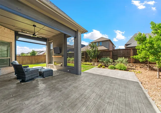 Photo 1 of Sale Pending at 14134 Beacon Crest Ln, Frisco, TX 75035 | MLS# 21264541 | Listing updated on 2026-09-08