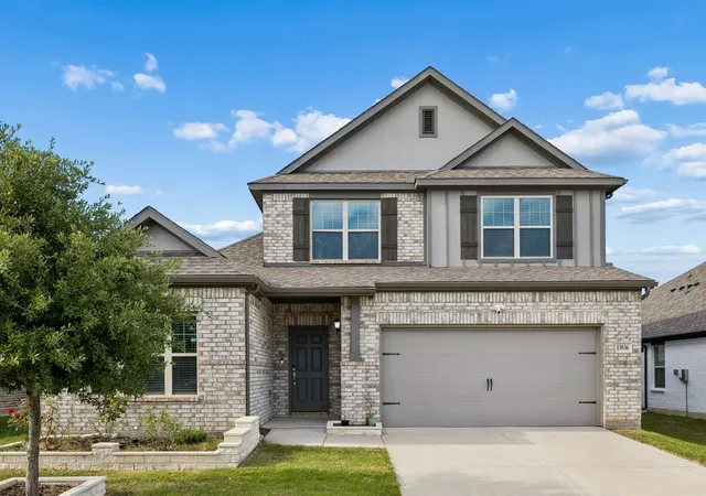 Photo 1 of Single family home for sale at 13036 Mizell Ln, Aubrey, TX 76227 | MLS# 21264430 | Listing updated on 2026-09-11