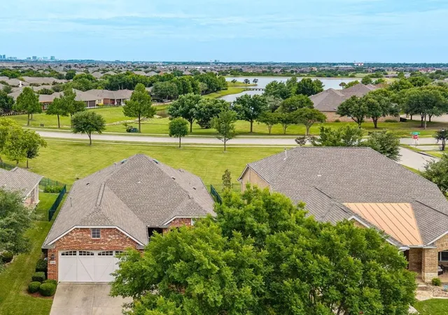 Photo 3 of Sale Pending at 7342 Spruce Creek Ln, Frisco, TX 75036 | MLS# 21250370 | Listing updated on 2026-07-29