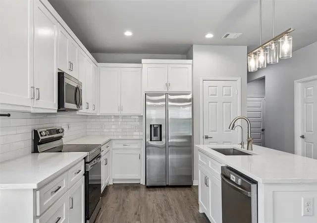 Photo 3 of Single family home for sale at 4945 Ramey Ave, Fort Worth, TX 76105 | MLS# 21263390 | Listing updated on 2026-09-08
