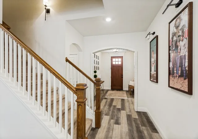 Photo 3 of Single family home for sale at 1025 Gannon Valley Trl, Weatherford, TX 76087 | MLS# 21264957 | Listing updated on 2026-09-10