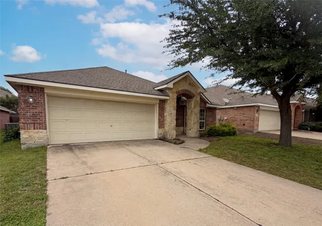Photo 1 of Single family home for sale at 1605 Nighthawk Dr, Little Elm, TX 75068 | MLS# 21265049 | Listing updated on 2026-09-08