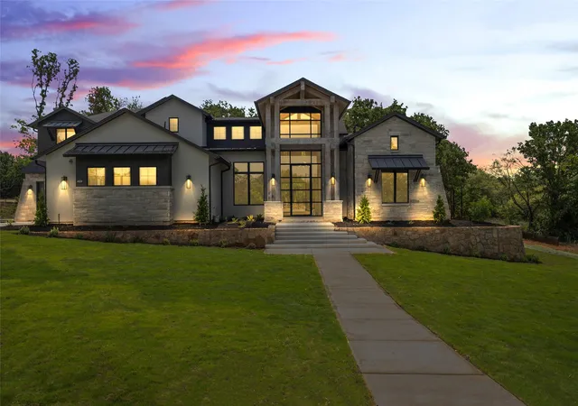 Photo 1 of Mansion for sale at 1401 Samantha Wy, Roanoke, TX 76262 | MLS# 21209801 | Listing updated on 2026-09-10