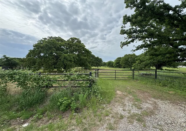 Photo 1 of Land for sale at 4532 Waples Rd, Granbury, TX 76049 | MLS# 21265175 | Listing updated on 2026-09-10