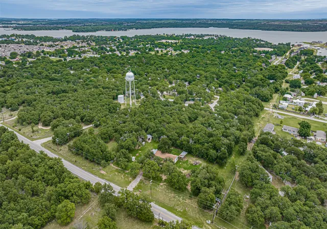 Photo 3 of Sale Pending at 10680 Liberty School Rd, Azle, TX 76020 | MLS# 21265217 | Listing updated on 2026-09-18