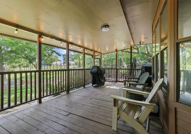 Photo 2 of Single family home for sale at 252 Hacienda Dr, Pottsboro, TX 75076 | MLS# 21254256 | Listing updated on 2026-07-30