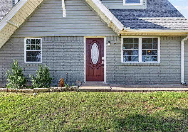 Photo 4 of Single family home for sale at 12410 Deeds Ct, Azle, TX 76020 | MLS# 21262329 | Listing updated on 2026-10-02